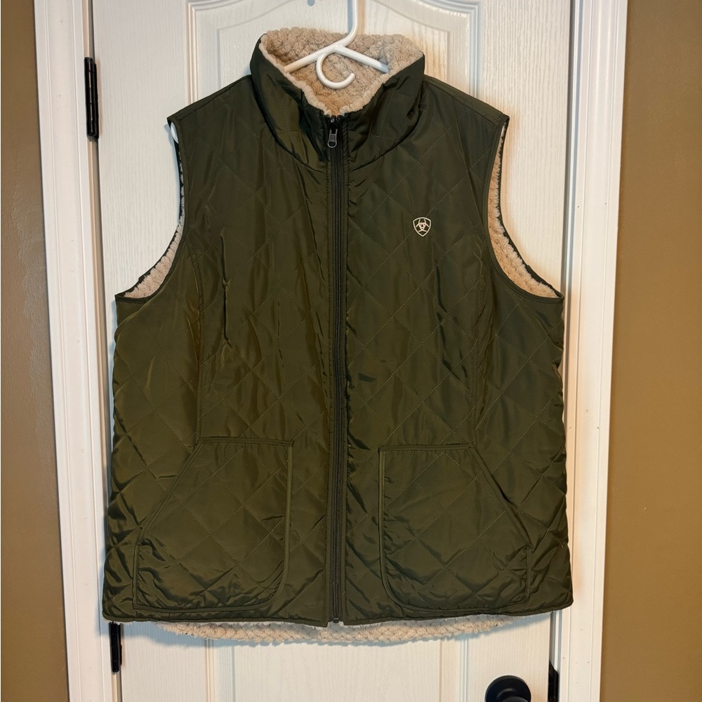 Ariat Quilted Vest in Olive